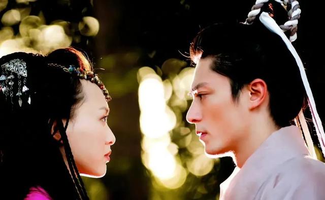 5对比男女主还好嗑的副cp：凤九帝君二搭售后，紫萱长卿意难平