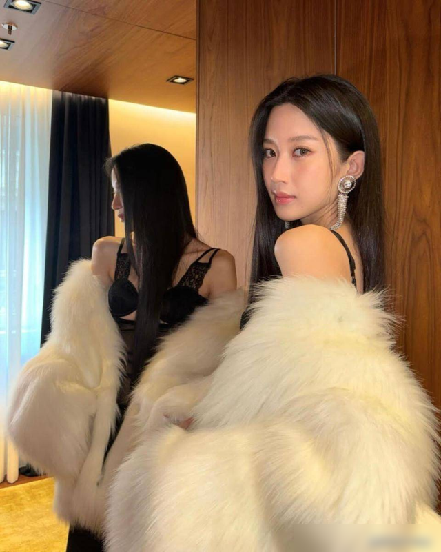 文佳煐才是韩系穿搭的天花板!简洁实用又利索,身材不好也能借鉴