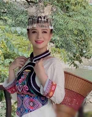 zhh(刘赛嫁河南农民成赢家结婚9年未育,如今人生巅峰)