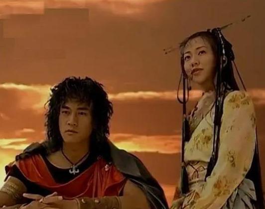 丑女硬演美女，台词羞耻做作，洗脑神剧《风云》魔性又上头