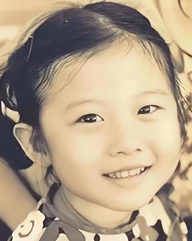 叶倩文:嫁给大14岁的林子祥,结婚28年无儿无女,61岁已经白头