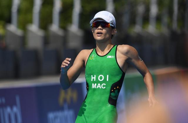 追光|那是你的眼神,明亮又坚毅