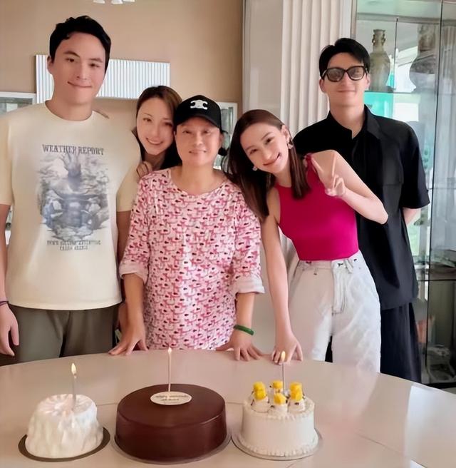 赌王三房前儿媳齐娇状态好,前婆婆独宠两个孙女,过幸福名媛生活