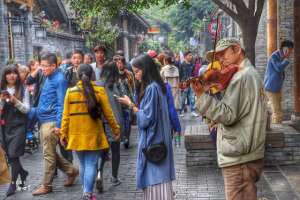 龙堂(我得带您穿越回2013年的成都宽窄巷子,住在7年前的龙堂客栈)