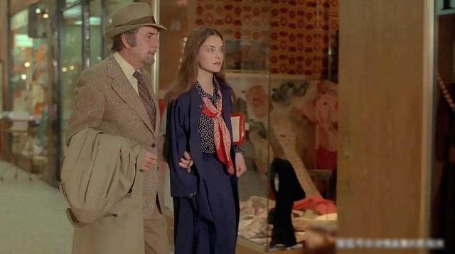 【法国伦理片】《朦胧的欲望》:欲望与现实交织的列车之旅