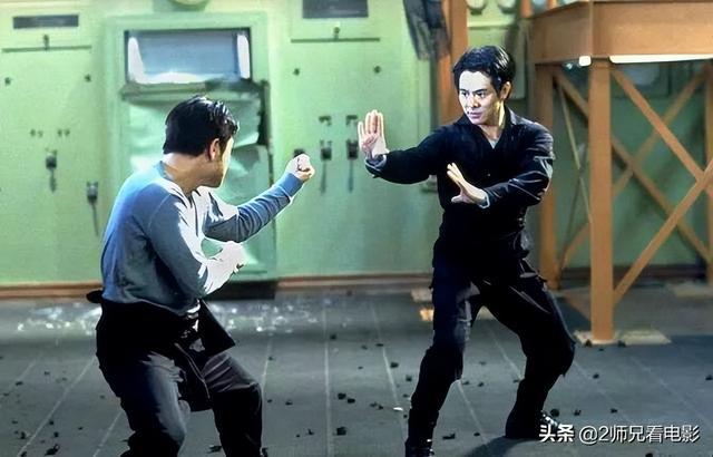 《宇宙追缉令》：杀死平行世界中的自己，你就会获得强大的力量