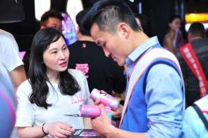 爱洛(王思聪爱洛饮料亮相成都春季糖酒会，新品凭GABA成分最吸睛)