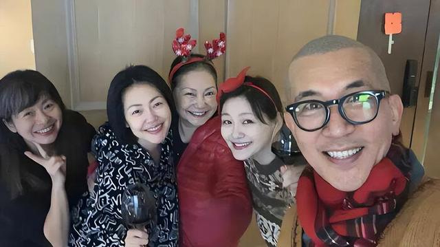 大S去世10天，S妈首度发文，7个字背后的复杂情绪让人共鸣