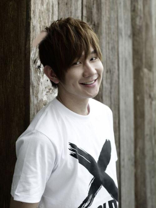 小酒窝长睫毛，是你最美的记号