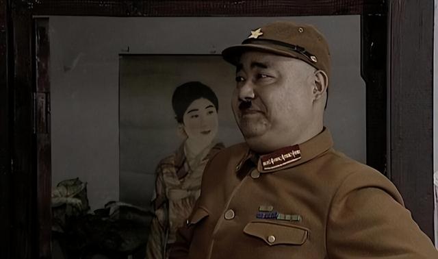 《地下交通站》中黑藤和野尻谁更适合当领导