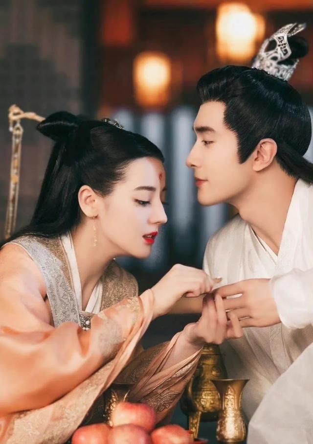 5对比男女主还好嗑的副cp：凤九帝君二搭售后，紫萱长卿意难平