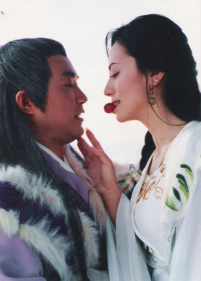 丑女硬演美女，台词羞耻做作，洗脑神剧《风云》魔性又上头