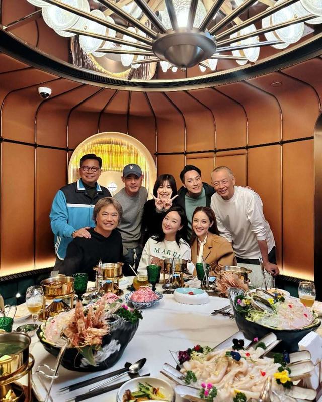 黄智贤郑子诚为10年前的剧集相聚 陈凯琳刘佩玥陈滢还跳舞助兴