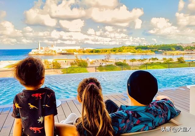 露三点,漆皮衣,42岁的蔡依林错把低俗当成了艺术!