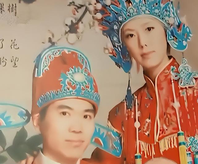 2011年,农大博士男扮女装27刀捅死怀孕妻子,他究竟经历了什么?