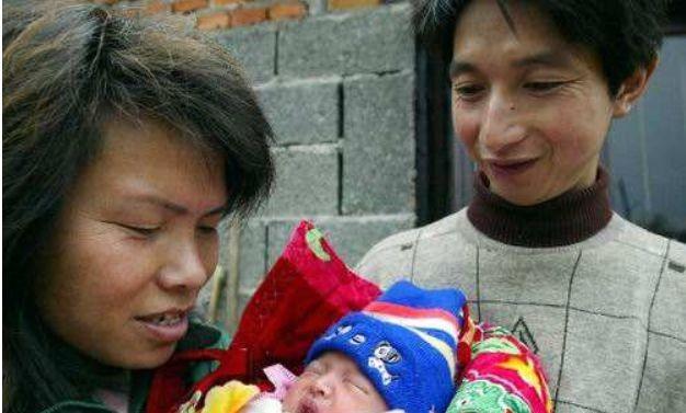 浙江雷晓晨:变性成功后结婚当“妈妈”,如今生活幸福欲回报社会