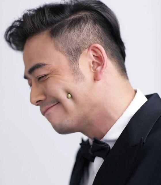 小酒窝长睫毛，是你最美的记号