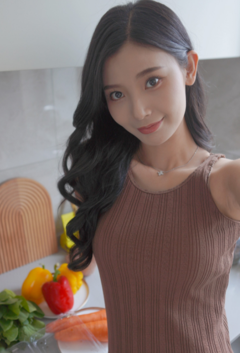 新晋女神“浩浩妈”,身材火辣性感颜值超高,话题破2.7亿播放量