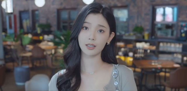 新晋女神“浩浩妈”,身材火辣性感颜值超高,话题破2.7亿播放量