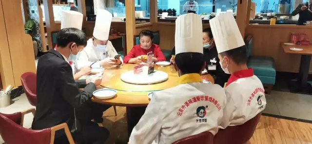 这样的“热血直播”你想围观吗？
