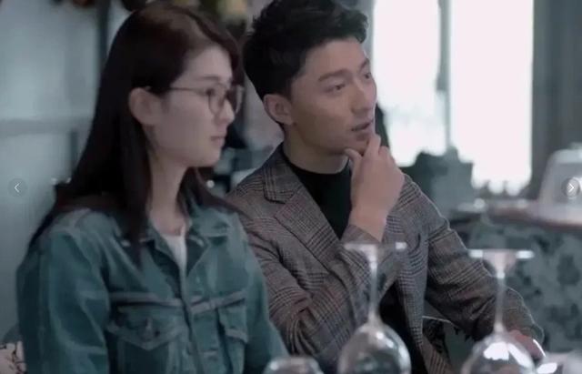 欢乐颂,舒展不知自己年入4百万,为何工资5千的关雎尔看不上自己