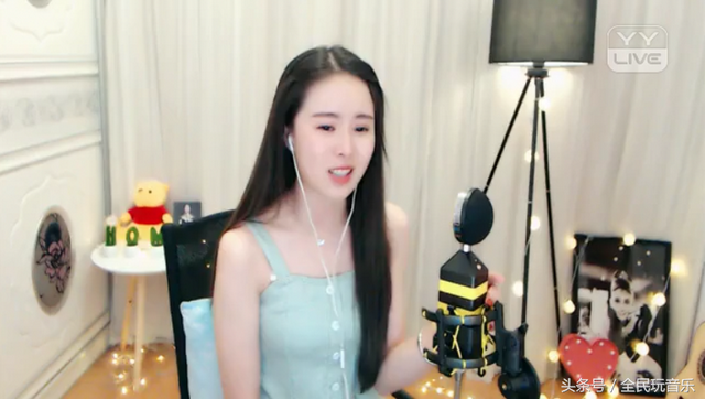 美女主播一首超震撼的歌曲,一起来回忆经典!