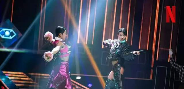 77位网红博出位,尺度全开戳破流量真相!