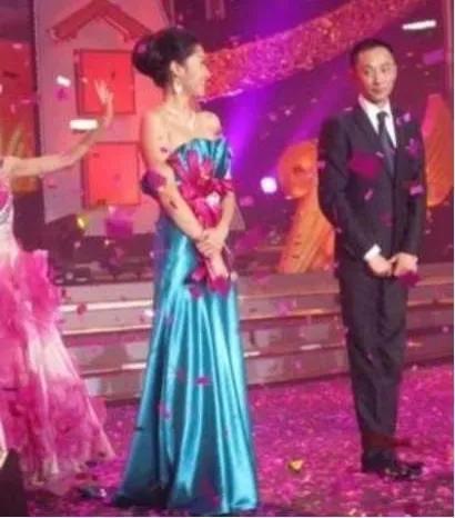 “央视主播”马翩然：除夕夜被男友连捅7刀，因爱生恨的悲剧