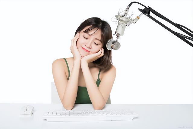 女主播,就只会阿谀谄媚、卖弄风骚?