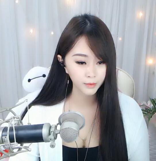 榜一大哥又豪又傻吗:谈谈打赏美女主播的那些套路