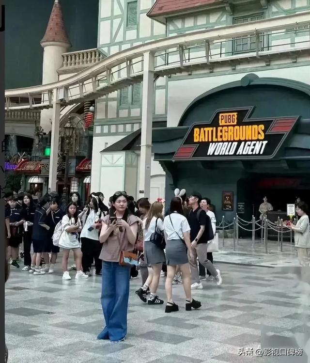 有博主称大S投资妹妹的节目引发热议,对具俊晔爱的好卑微