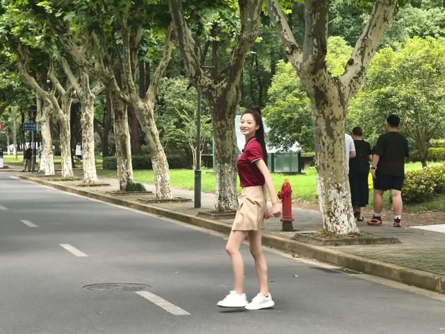 人气女主播惊现复旦？带你解锁魔都文旅新体验→