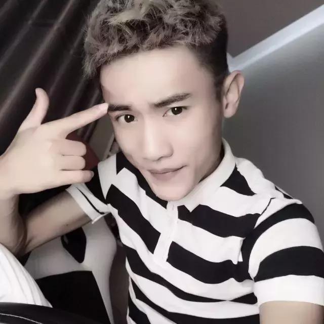 主播的秘密丨犯二就是兮航的模样