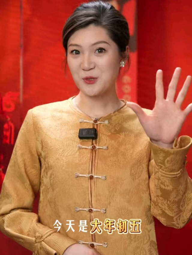 美爆！与辉同行盼盼个人宣传片，美貌与智慧并存的吃货，人见人爱