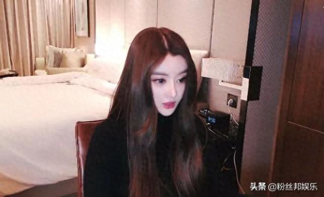 刷19万不够卡麦费，晓夏大骂神豪乞丐，心悦电母嘲讽“老阿姨”