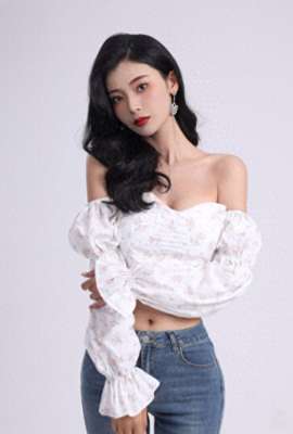 身材惹火女主播(新晋女神“浩浩妈”,身材火辣性感颜值超高,话题破27亿播放量)