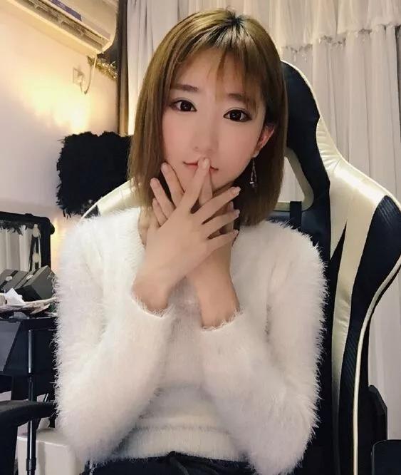 聊聊早期三位知名女主播的故事