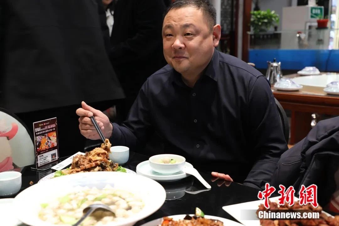 顶飞锅盖,山东这道菜什么来头?