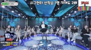 韩国女主播热舞 bj(韩国BJ女团jinricp熊猫综艺班11月26日黑丝短裙热舞(四))