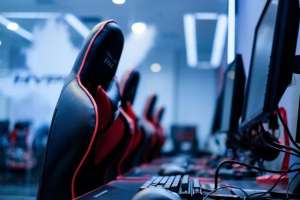 企鹅直播 女主播(“一姐”沫子跑了,主播流失严重的企鹅电竞或进入休克状态)