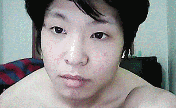 爆笑gif：第一次做水煮鳝鱼，场面有点控制不住！