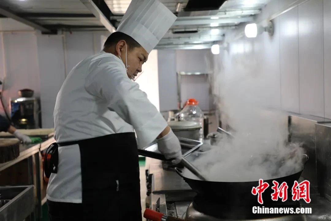 顶飞锅盖,山东这道菜什么来头?