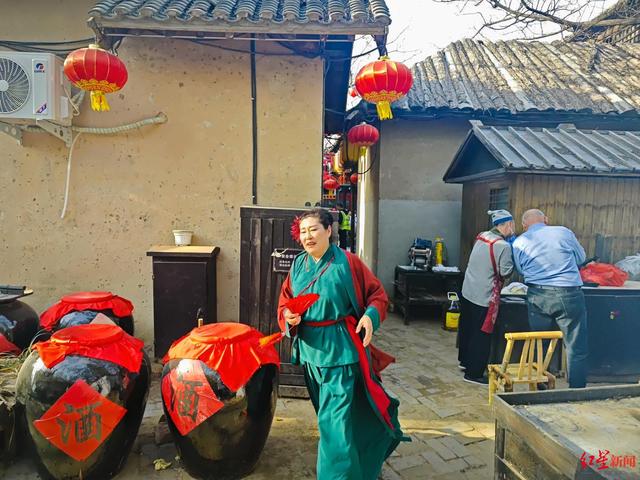 爆火的“王婆说媒”背后：有人寻找爱情，有人寻找流量，“王婆”只求别“挖坑”