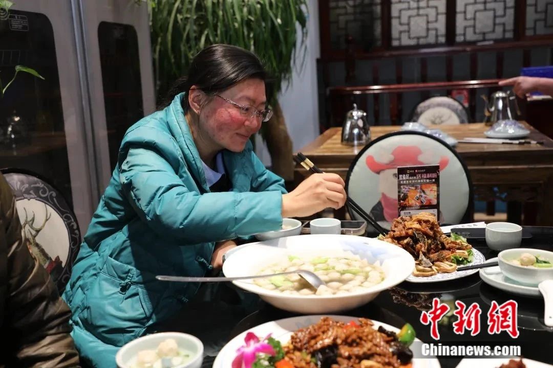 顶飞锅盖,山东这道菜什么来头?