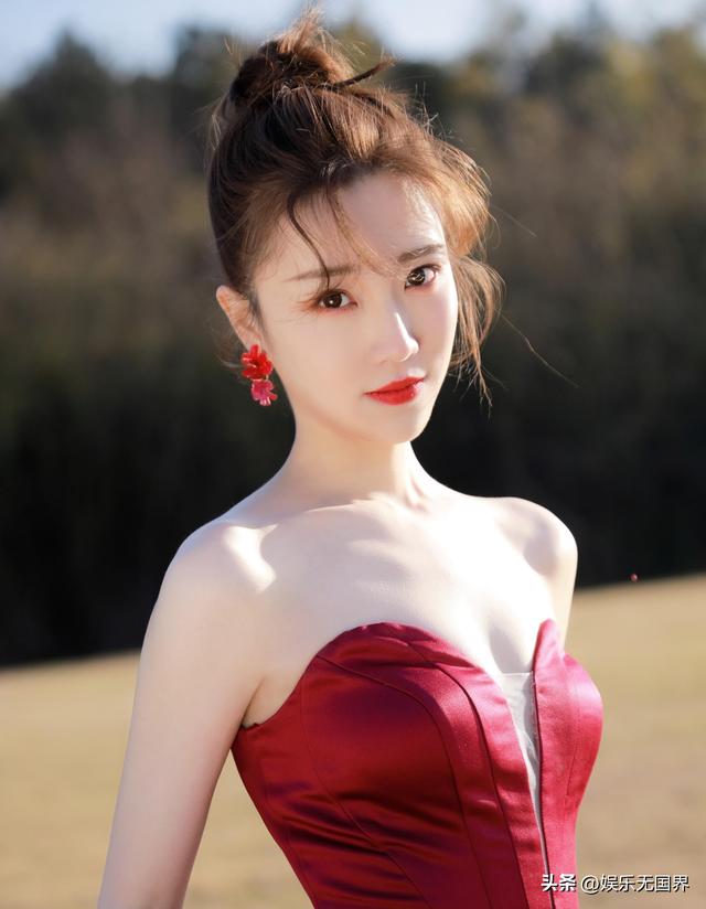 江苏电视台10位美女主持人，郭晓敏、王珏、张纯烨谁最漂亮