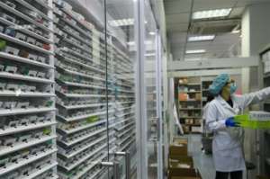 中新健康丨80后面对健康危机:买保险、上科技……