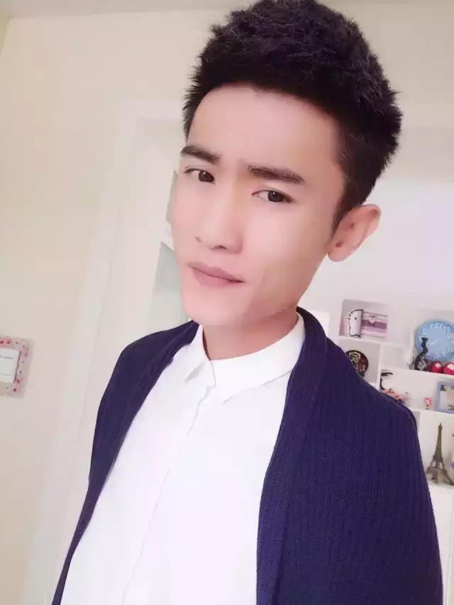 主播的秘密丨犯二就是兮航的模样