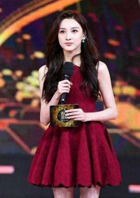 女主播身材(十大当红体育女主播全都是魔鬼身材的性感大美女)