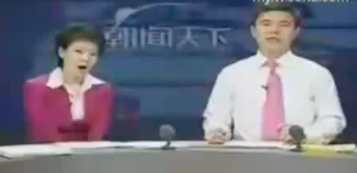 央视主持文静长发出镜播新闻,变化大被赞太漂亮,曾戴假短发多年