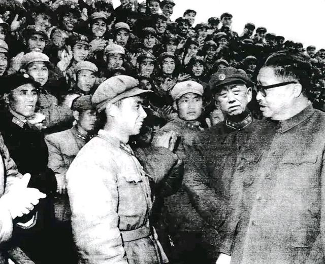 十大元帅之首朱德,授衔编号却是004,毛泽东把001给了谁